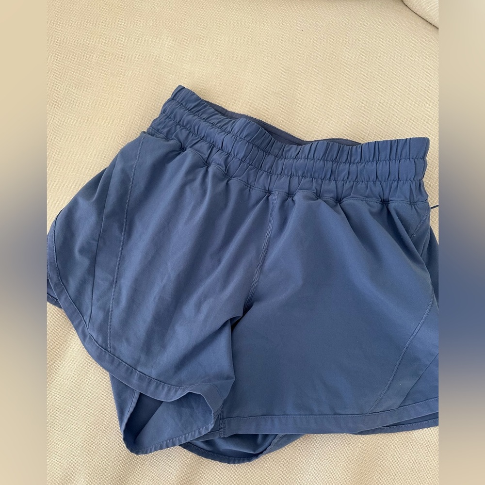 Lululemon stonewashed blue running shorts size 6